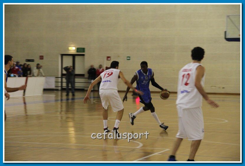 121223 Aquila 157_tn.jpg